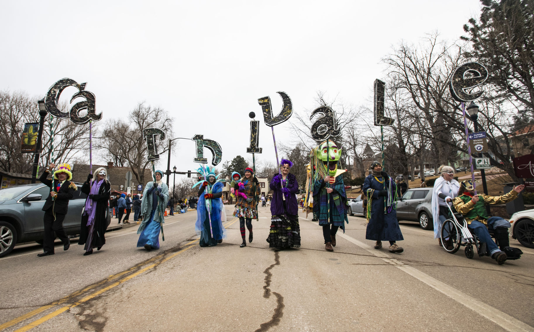 030319-news-mardigras-carnivale-0359.jpg
